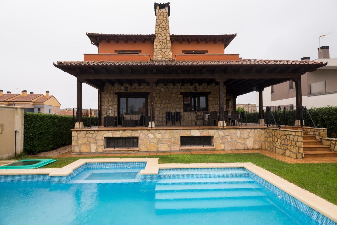 Vila La Casa De Anver La Lastrilla Exteriér fotografie